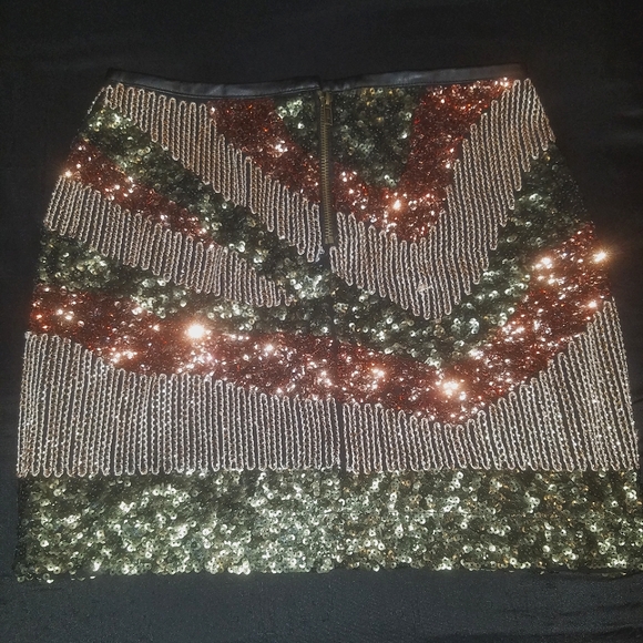 H & M size: 4 Sequin Mini Skirt - Picture 2 of 4